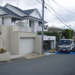 木造２階建　べた基礎 重量約２００t もちろん生活をしたままの工事です。