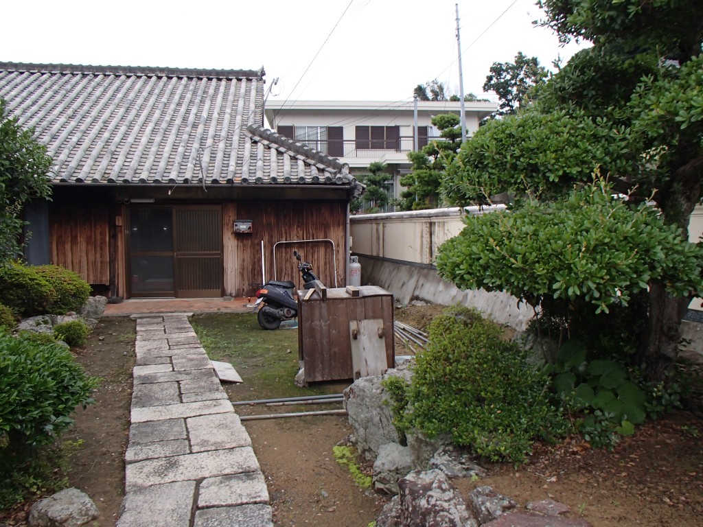有田市内の旧家を新築させて頂く事となりました。